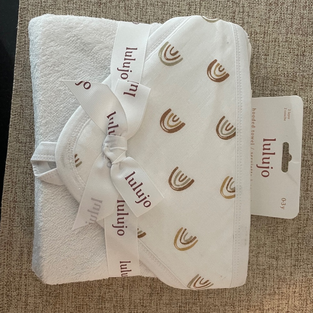 Lulujo Hooded towel